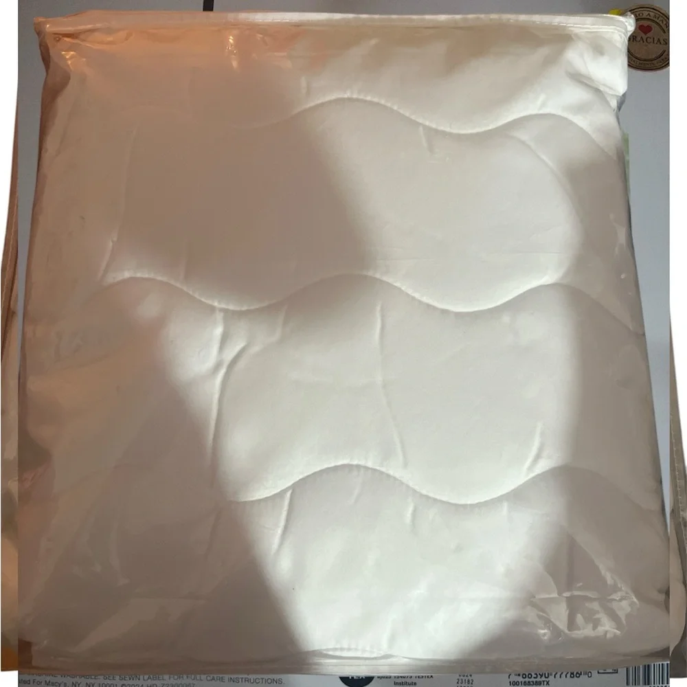 Waterproof Mattress Pad - White